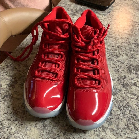 Retro 11 - Picture 3 of 3